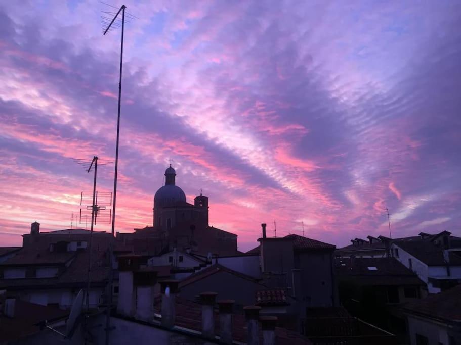 Romantic Studio In The Historical Heart Of Padova Exterior photo